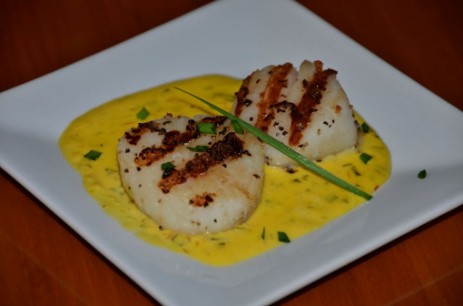 Scallops with Saffron Cream Sauce